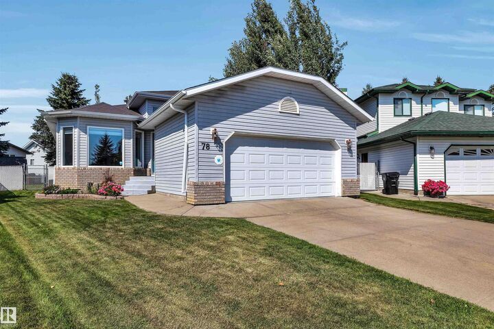 Property Photo:  78 Deer Park Boulevard  AB T7X 3K2 