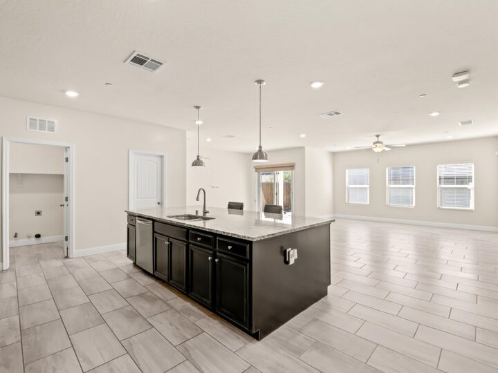 Property Photo:  590 Blue Oak Lane W  CA 93636 