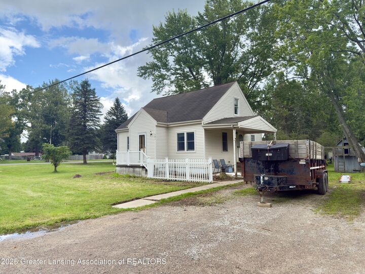 Property Photo: 201 W South Street MI 48857