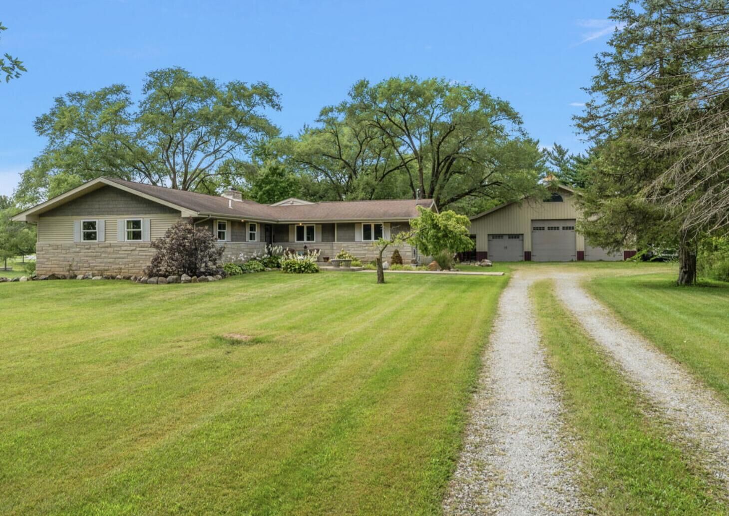 Property Photo:  16280 Hendricks Street  IN 46356 