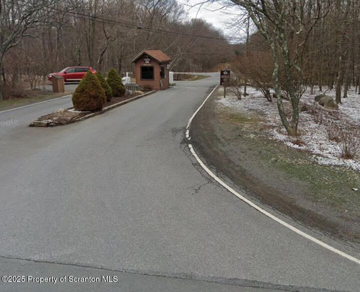 Property Photo: H-1128 E Creek View Drive PA 18424