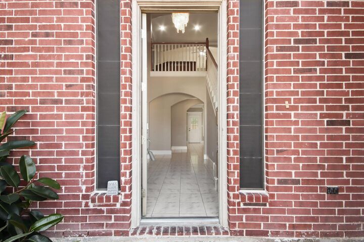 Property Photo:  1610 Evesham Drive  TX 77015 