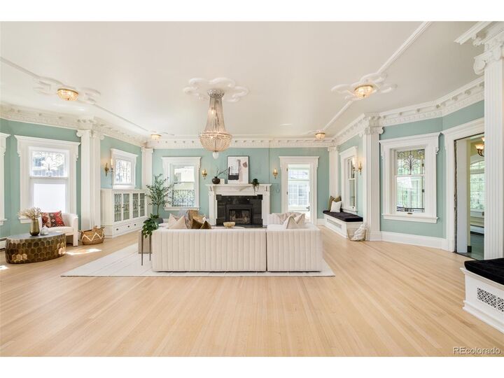 Property Photo:  680 N Clarkson St  CO 80218 