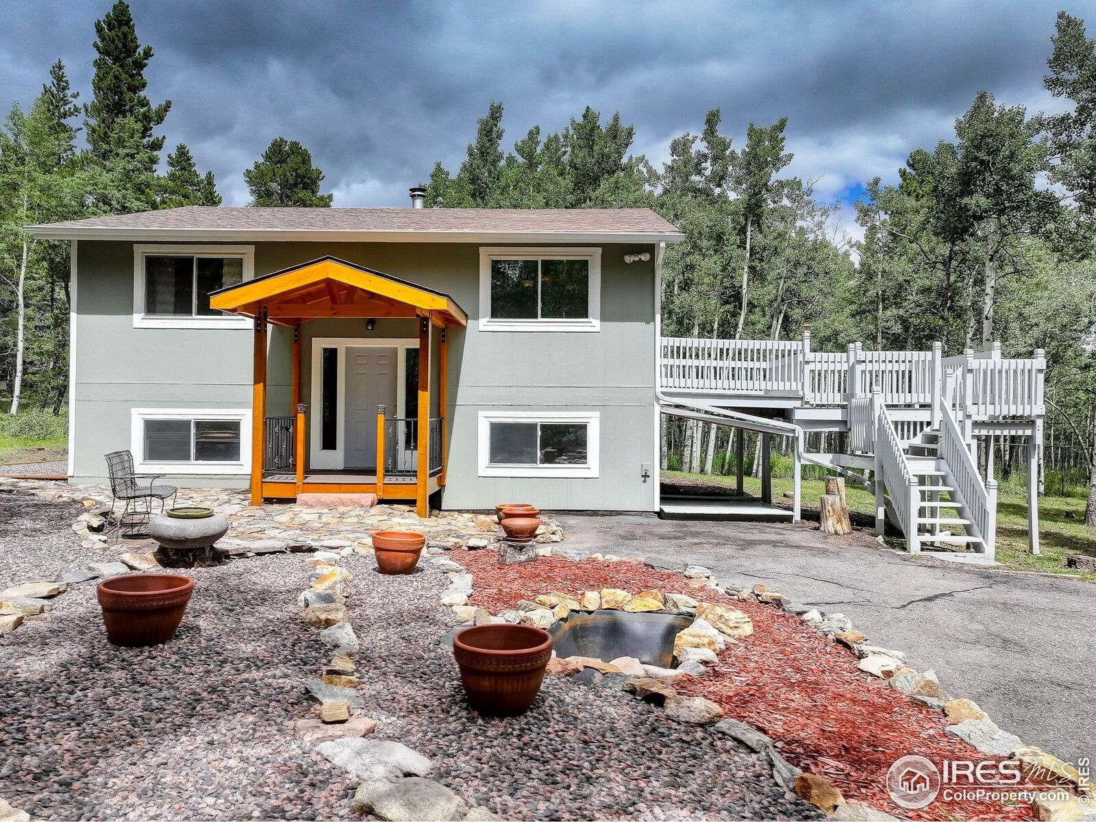 Property Photo: 233 Deer Cir CO 80422