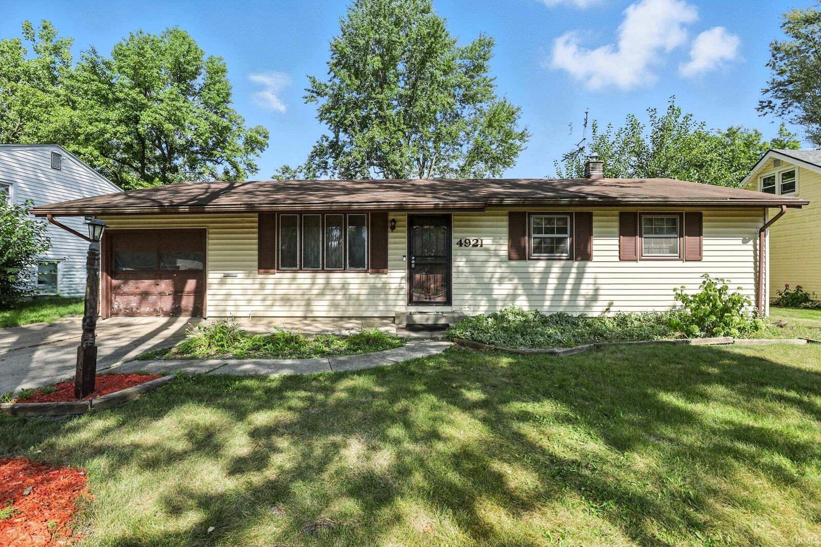 Property Photo:  4921 Devonshire Drive  IN 46806-3409 