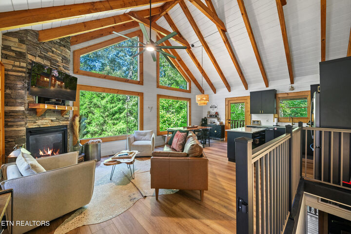 Property Photo:  2116 Double Oaks Way  TN 37862 