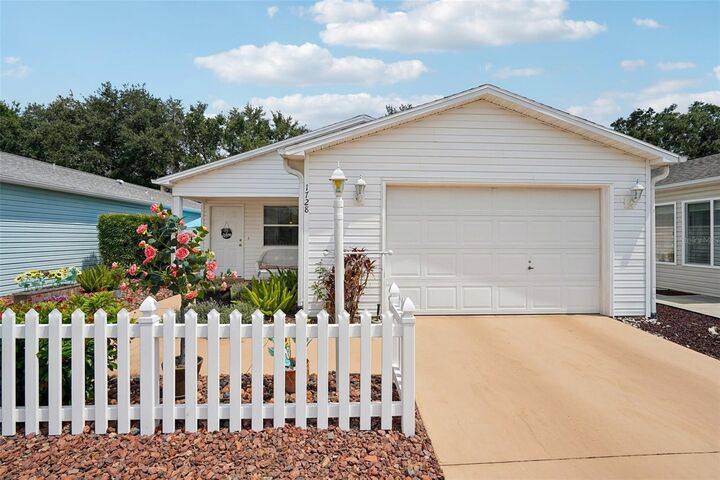 Property Photo:  1728 Morelos Road  FL 32159 