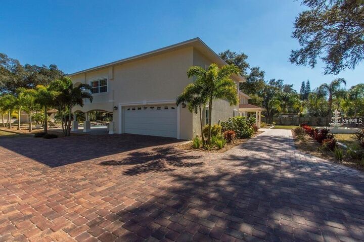 Property Photo: 9725 131st Street FL 33776