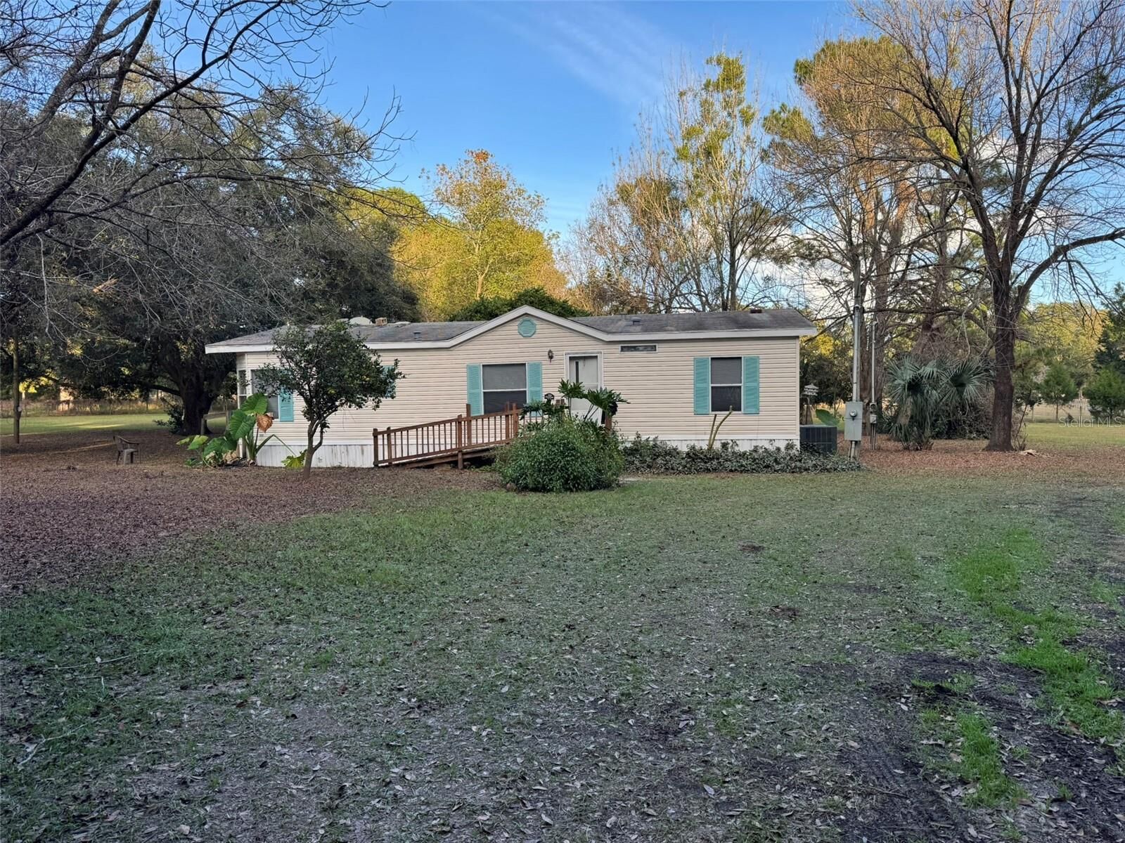 Property Photo:  2357 &Amp 000 W Highway 316  FL 32113 