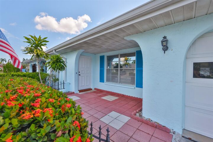 Property Photo:  1219 Wild Feather Lane  FL 33573 