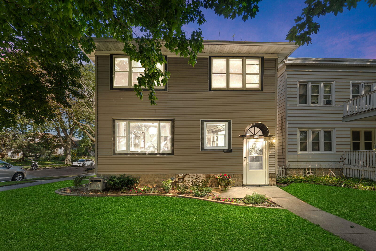 Property Photo: 1404 E Oklahoma Ave WI 53207