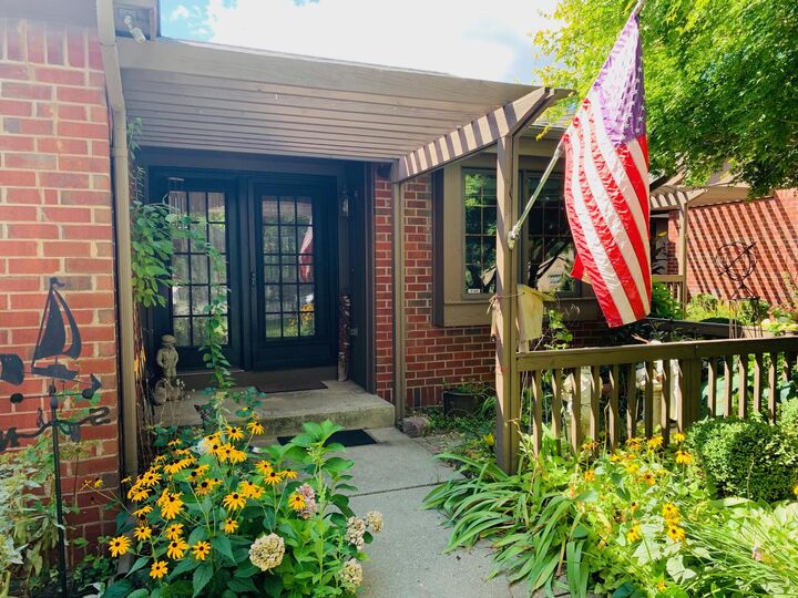 Property Photo: 1335 Suncrest Drive NE MI 49525