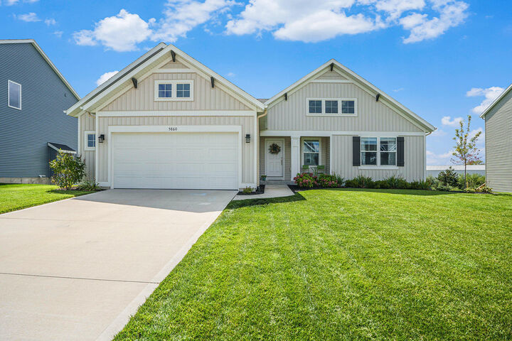 Property Photo: 5860 Crossmoor Street SE MI 49316