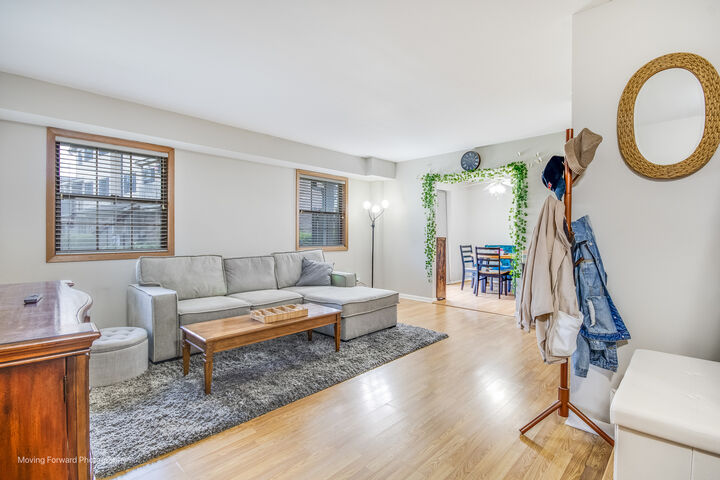 Property Photo:  1490 W Jefferson Avenue B  IL 60540 