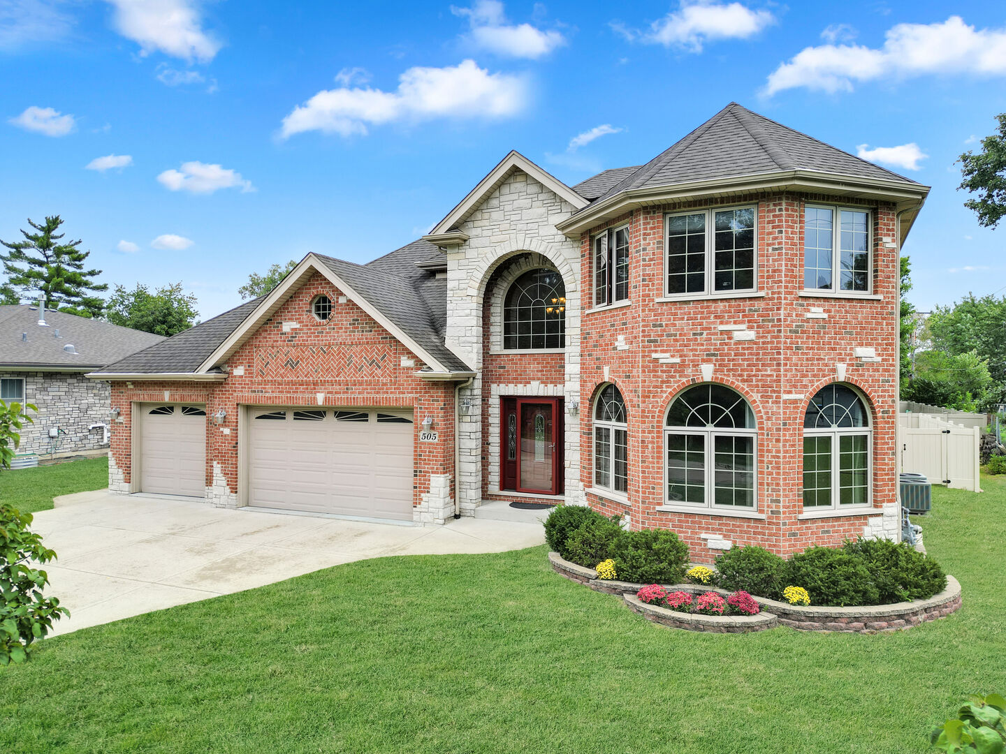 Property Photo:  505 N Central Avenue  IL 60101 