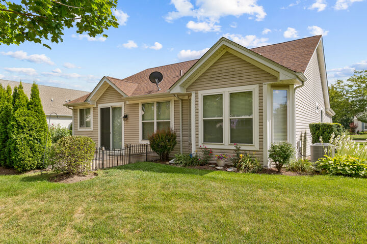 Property Photo:  11734 Nottingham Drive  IL 60142 