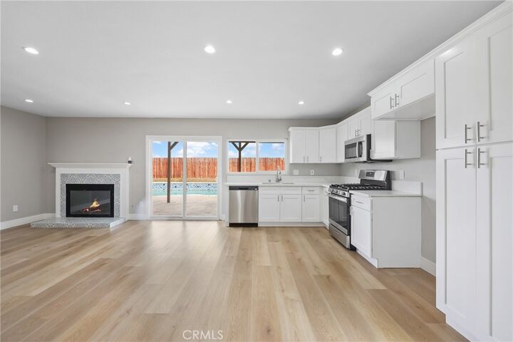 Property Photo: 44014 Raysack Avenue CA 93535