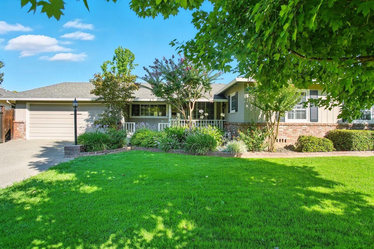 Property Photo: 4040 Cayente Way CA 95864