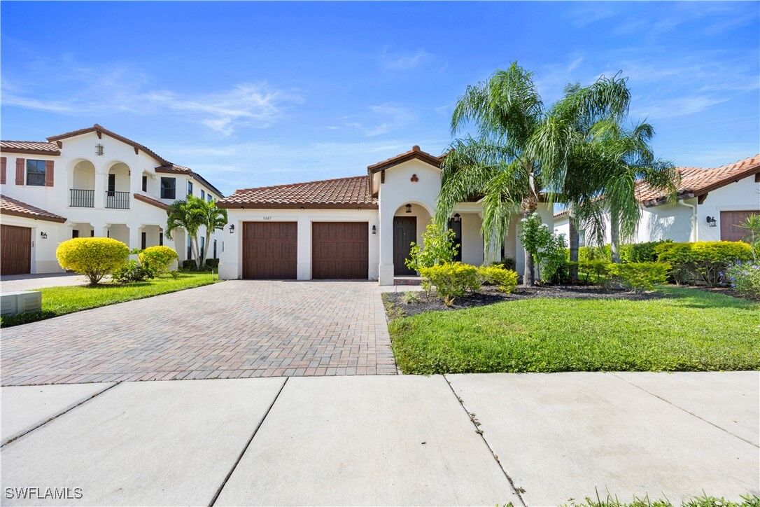 Property Photo:  5087 Salerno Street  FL 34142 