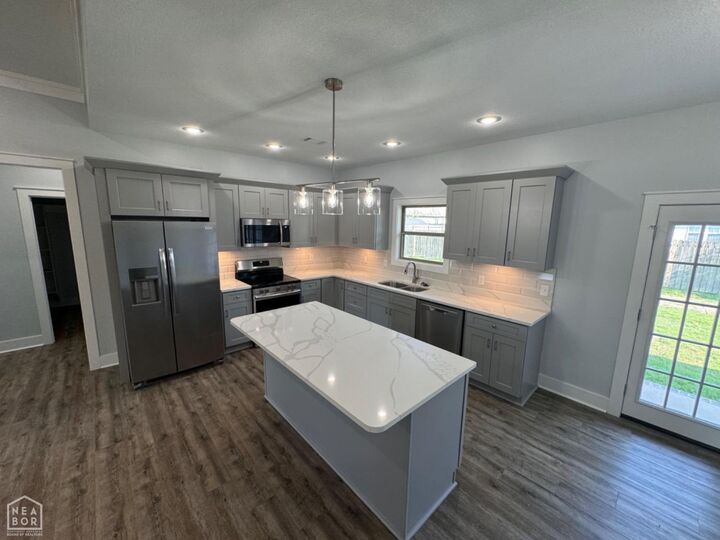 Property Photo: 210 E College AR 72416