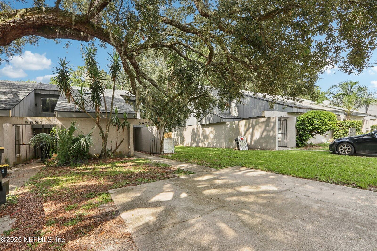 Property Photo: 5675 Colony Pine Circle FL 32244
