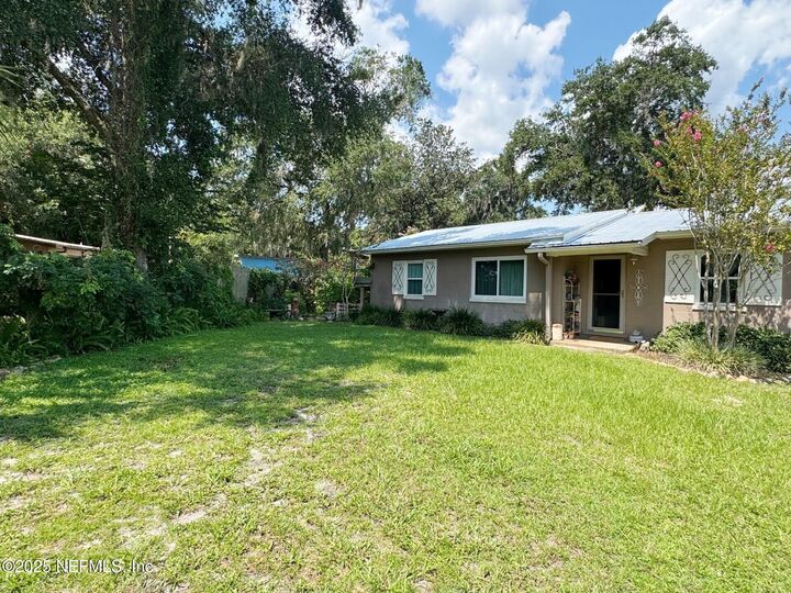 Property Photo: 3308 Ross Circle FL 32177