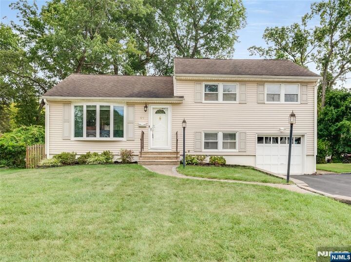 41 McClellan Avenue  Livingston NJ 07039 photo