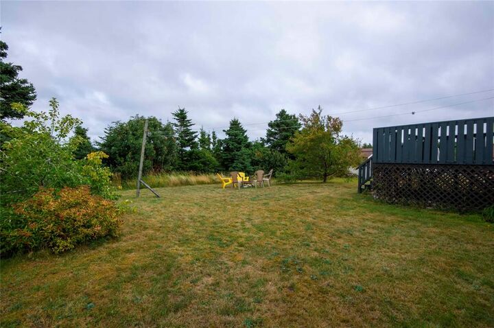 Property Photo: 64 Porter'S Road NE A1X 6T5