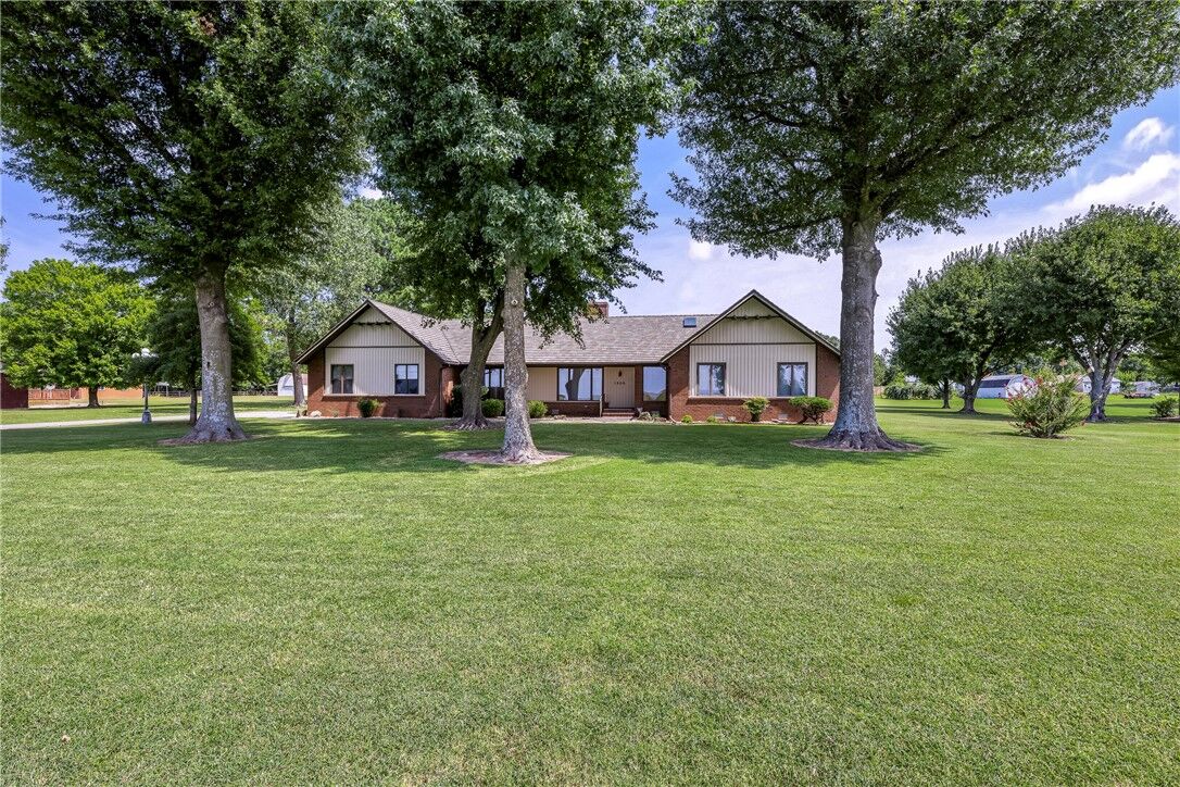 Property Photo: 1509 Concord Street AR 72745