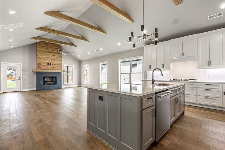 6706 Brilliance Terrace  Bentonville AR 72713 photo