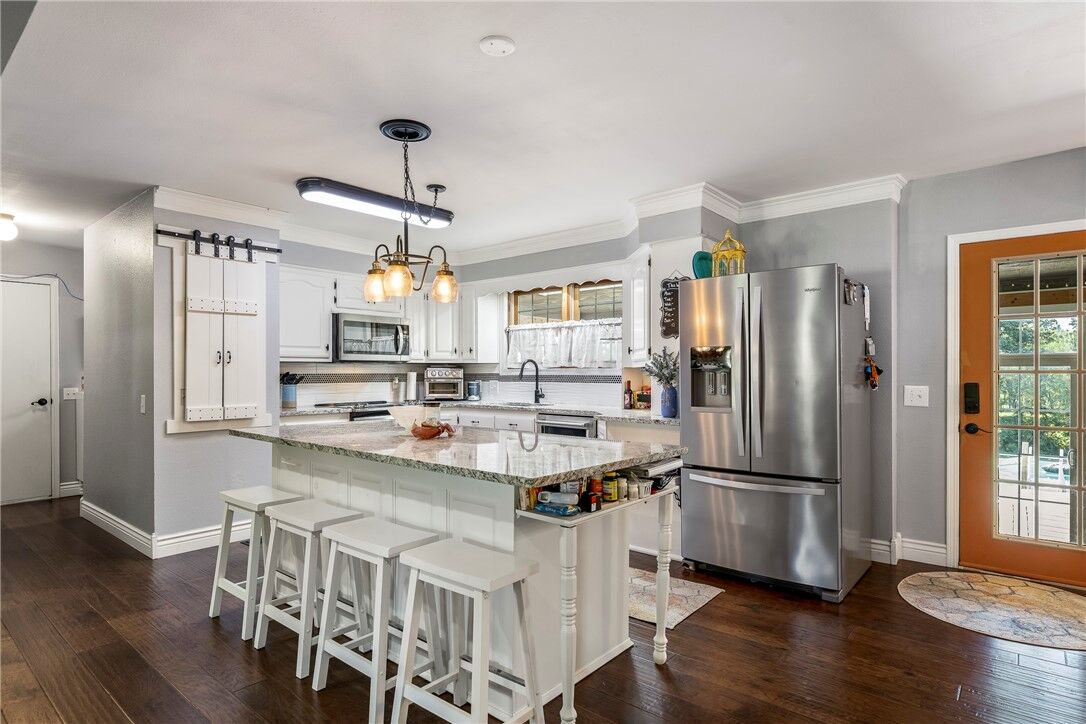 Property Photo:  1111 Rocky Dell Road  AR 72736 
