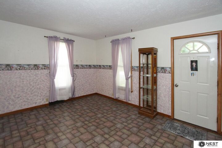 Property Photo: 312 N Madison Avenue NE 68626
