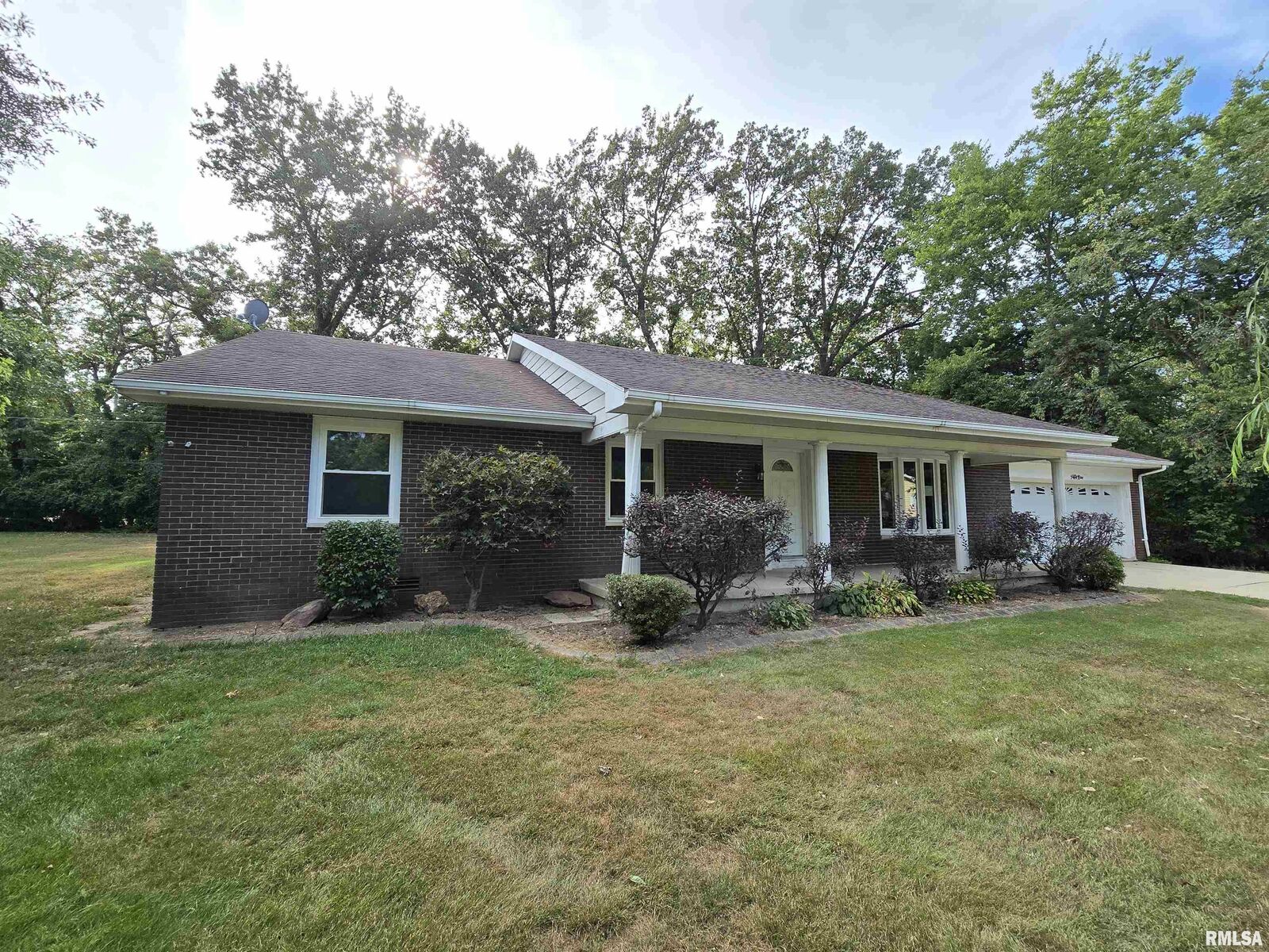 Property Photo:  59 Sherwood Drive  IL 62801 