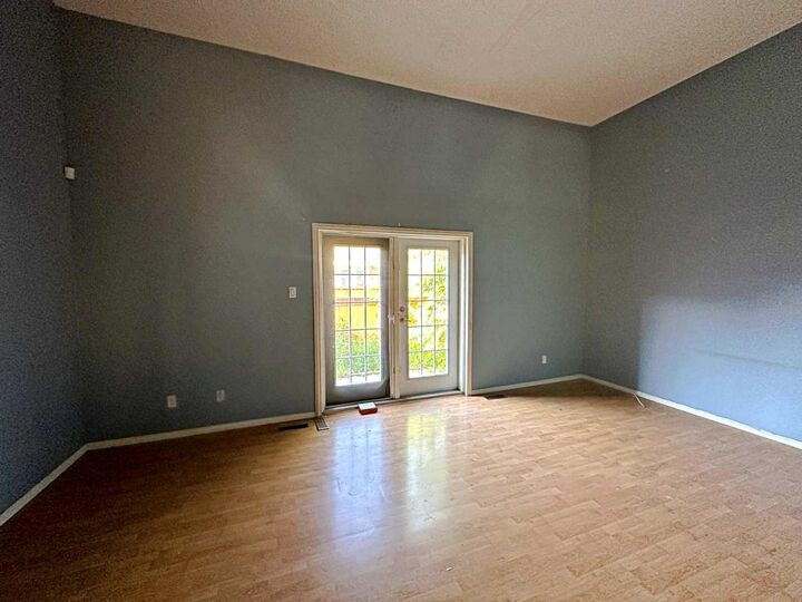 Photo de la propriété: 400 Silin Forest Road 143 AB T9H 4V6