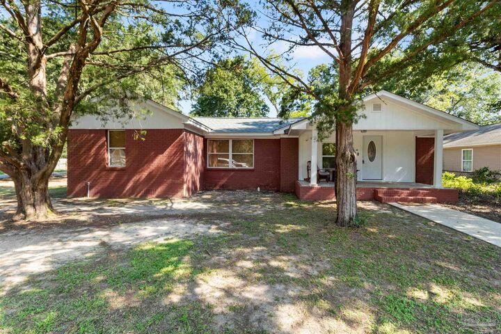 6608 Magnolia St  Milton FL 32570 photo