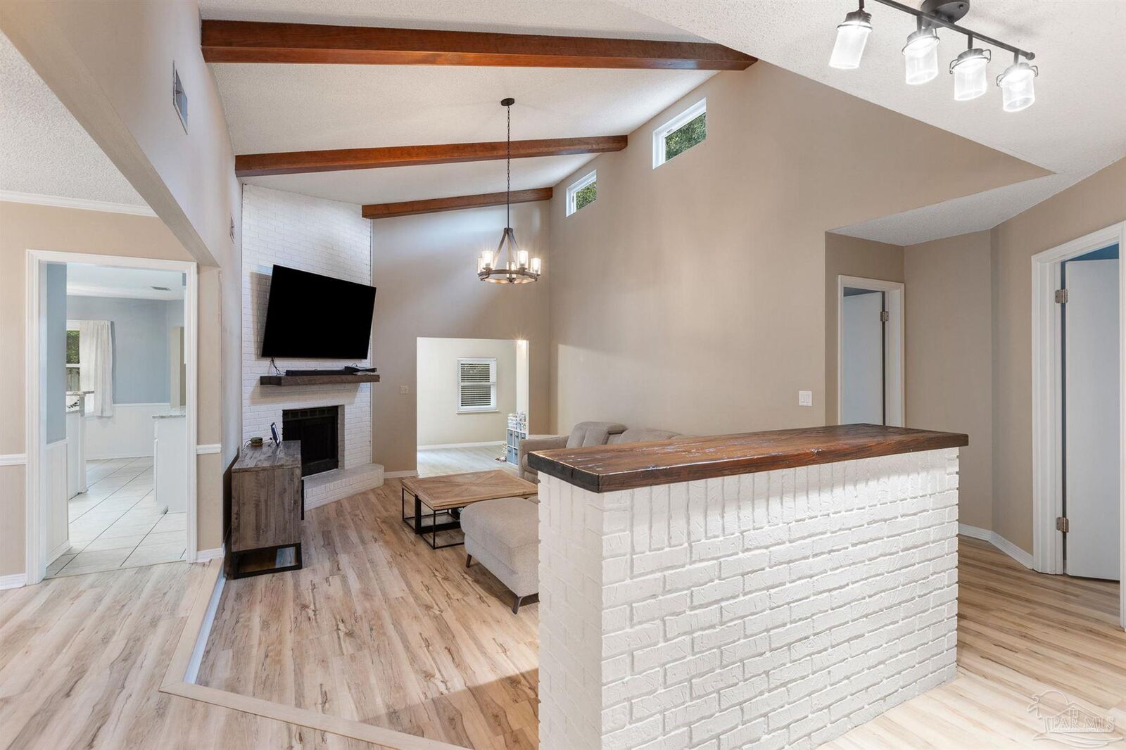 Property Photo:  5250 Flintwood Cir  FL 32504 