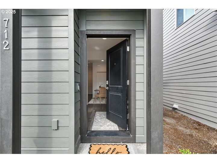 Property Photo: 712 NE 138th Pl WA 98684