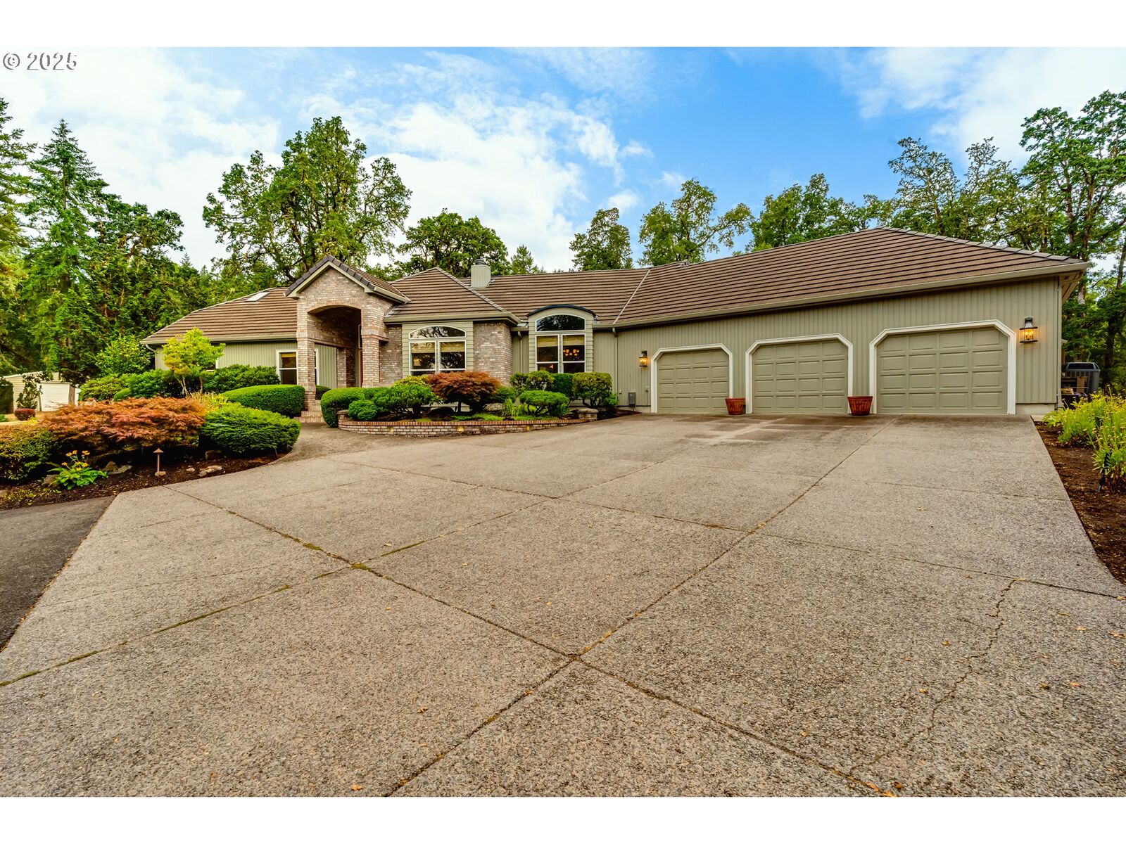 Property Photo: 85789 Lorane Hwy OR 97405