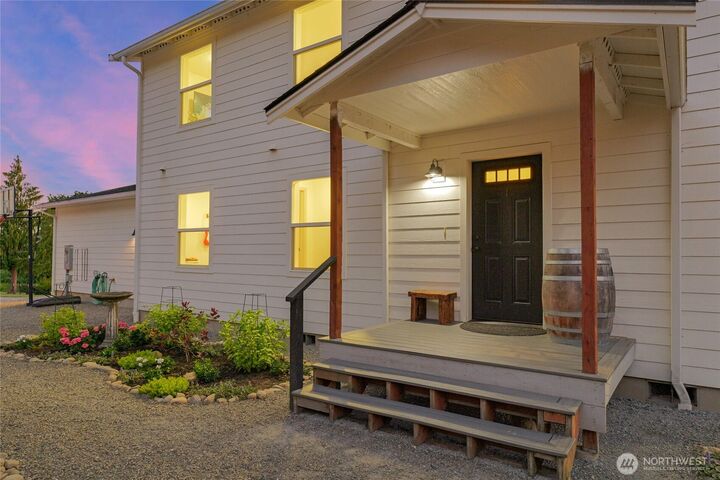 Property Photo:  16907  116th Street SE  WA 98290 