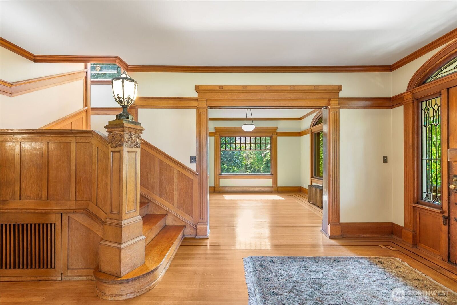 Property Photo: 1220 10th Avenue E WA 98102