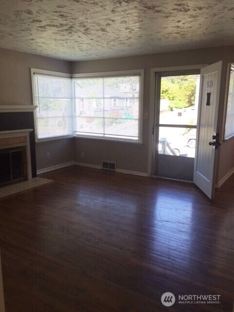 Property Photo:  9125  5th Avenue NE  WA 98115 