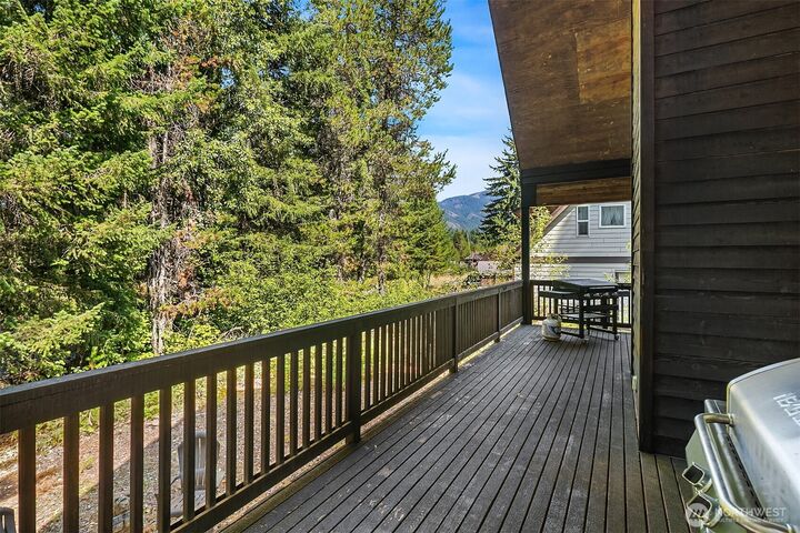 Property Photo: 135 Rally Way WA 98925