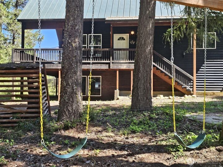 Property Photo:  135  Rally Way  WA 98925 