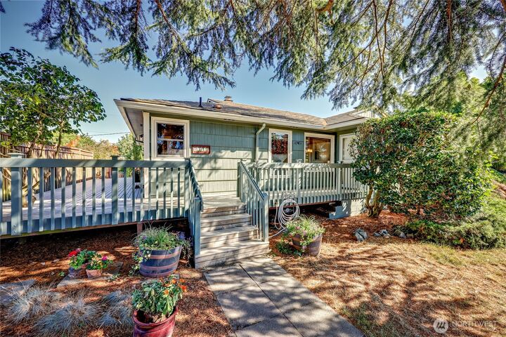 2418 E 23rd Street  Bremerton WA 98310 photo