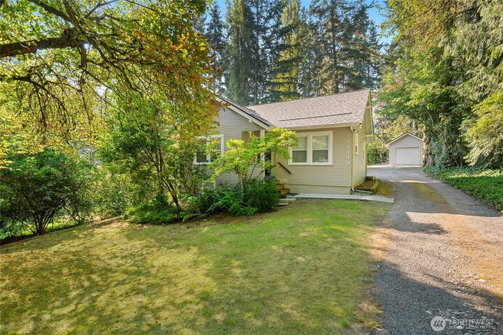 Property Photo: 18949 Forest Park Drive NE WA 98155