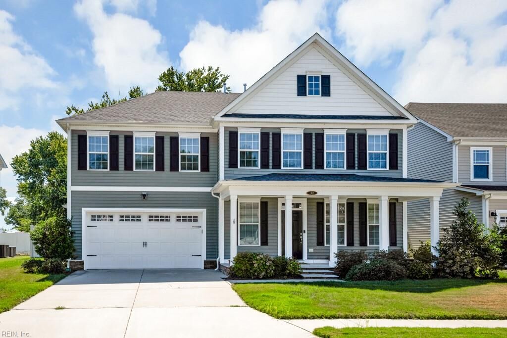 Property Photo:  32 E Berkley Dr  VA 23663 