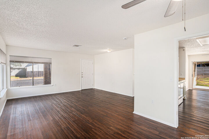 Property Photo: 5614 Misty TX 78247