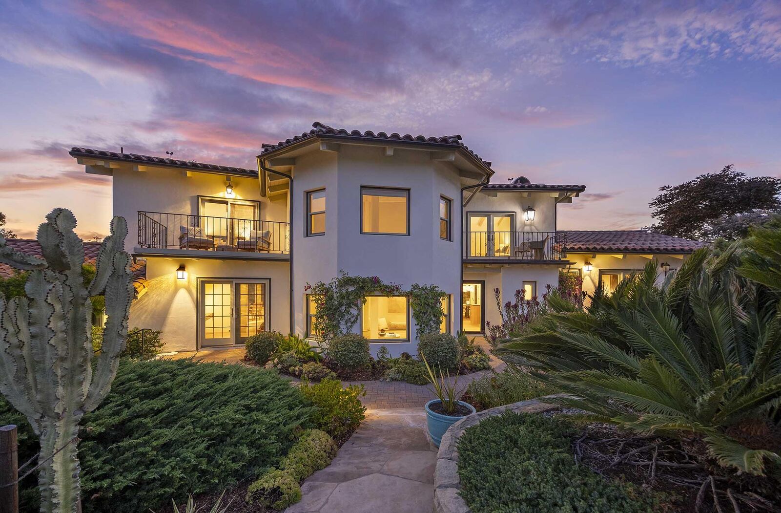 Property Photo: 860 Miramonte Drive CA 93109