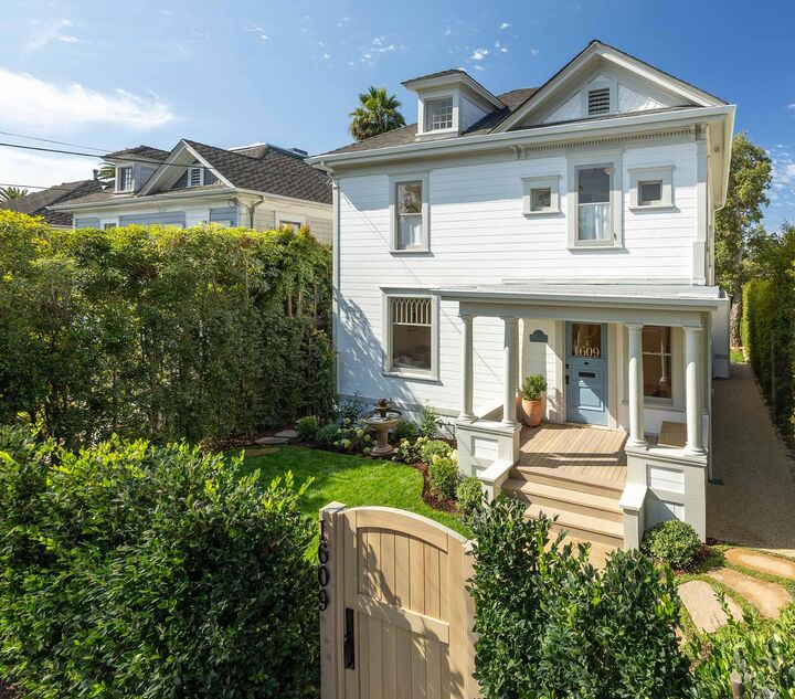 Property Photo: 1609 Garden Street CA 93101