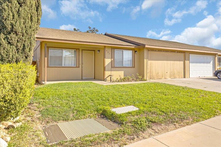 Property Photo: 405 Primavera Court CA 93927